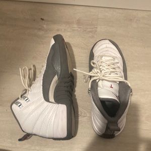 Jordan 23 white and grey